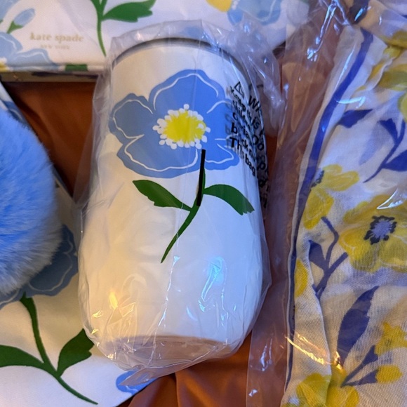 Kate Spade Blue and Yellow Floral Set - Picture 3 of 13